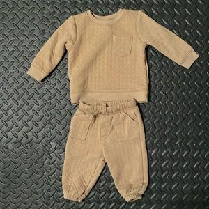 Old Navy Baby Set